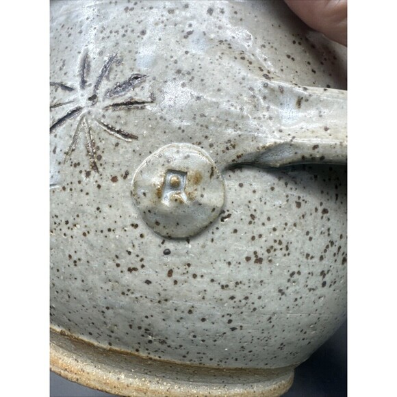 Studio Art Pottery Floral Covered Casserole Soup Tureen Stoneware 2.5 QT SIGNED - Picture 10 of 10